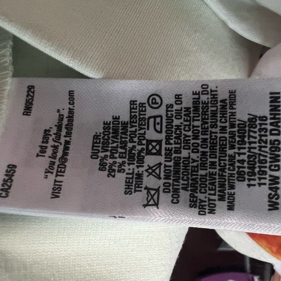 Ted Baker London Dahnni Ted Baker London
Sugar Sweet Floral Tunic Dress - Picture 7 of 9